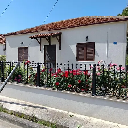 Holiday home Bella Garden House